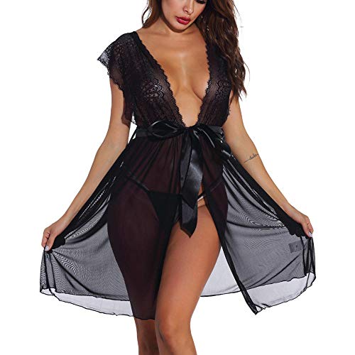 Chemise de nuit fendue en tulle transparent et sa ceinture arc pour une silhouette raffinée