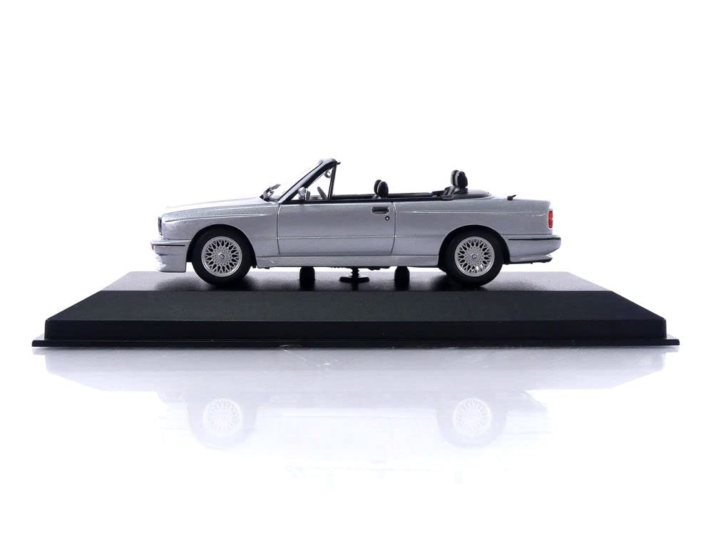 Amazon.com: Minichamps 1:43 Scale Diecast Model Car