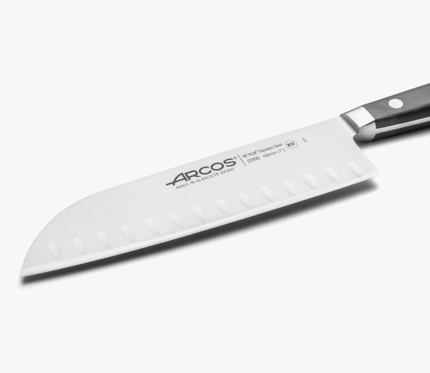 Arcos Opera - Cuchillo Santoku - Acero Inoxidable Forjado NITRUM 180 mm - Mango POM Color Negro