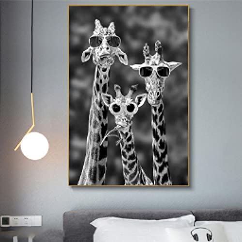 Peinture maison décoration murale girafe pour masquer un mur vide