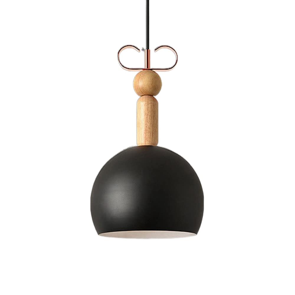 Lustre suspendu noir E27 pour remplacer un plafonnier obsolète dans la cuisine