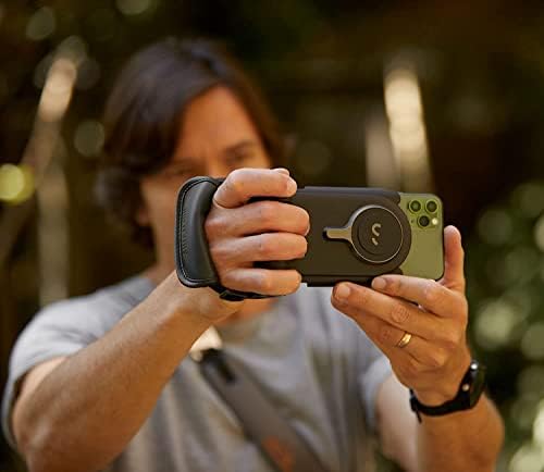 ShiftCam ProGrip Starter Kit - DSLR style mobile battery grip - Wireless Shutter Button - Built in Powerbank - Qi Wireless Charging - Freestanding Dock - Tripod Mount - Works with Android and iPhone