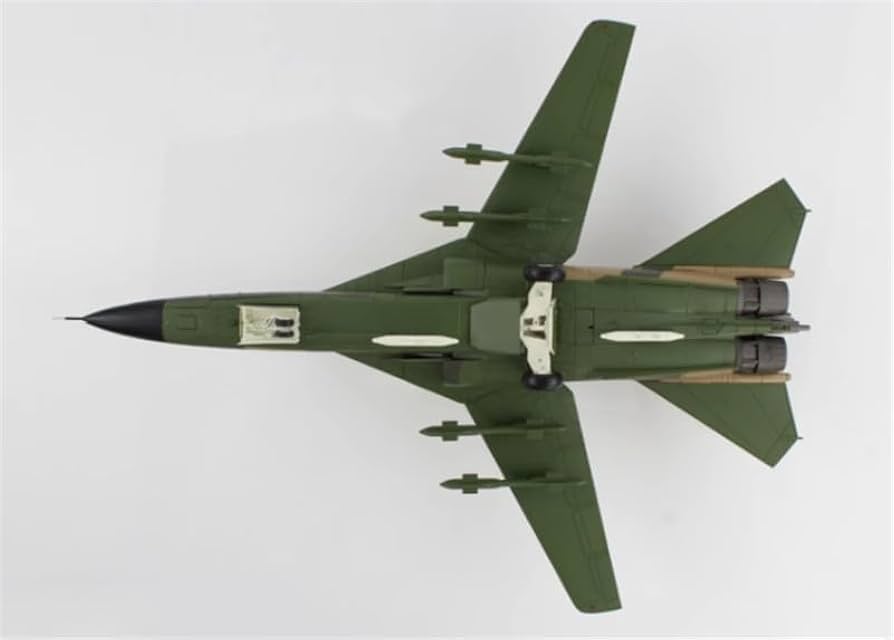 F-111 AARDVARK 1/72 モデルキット 5点セット Amazon.co.jp: 1:72 完成品 アメリカ for HOBBY MASTER General
