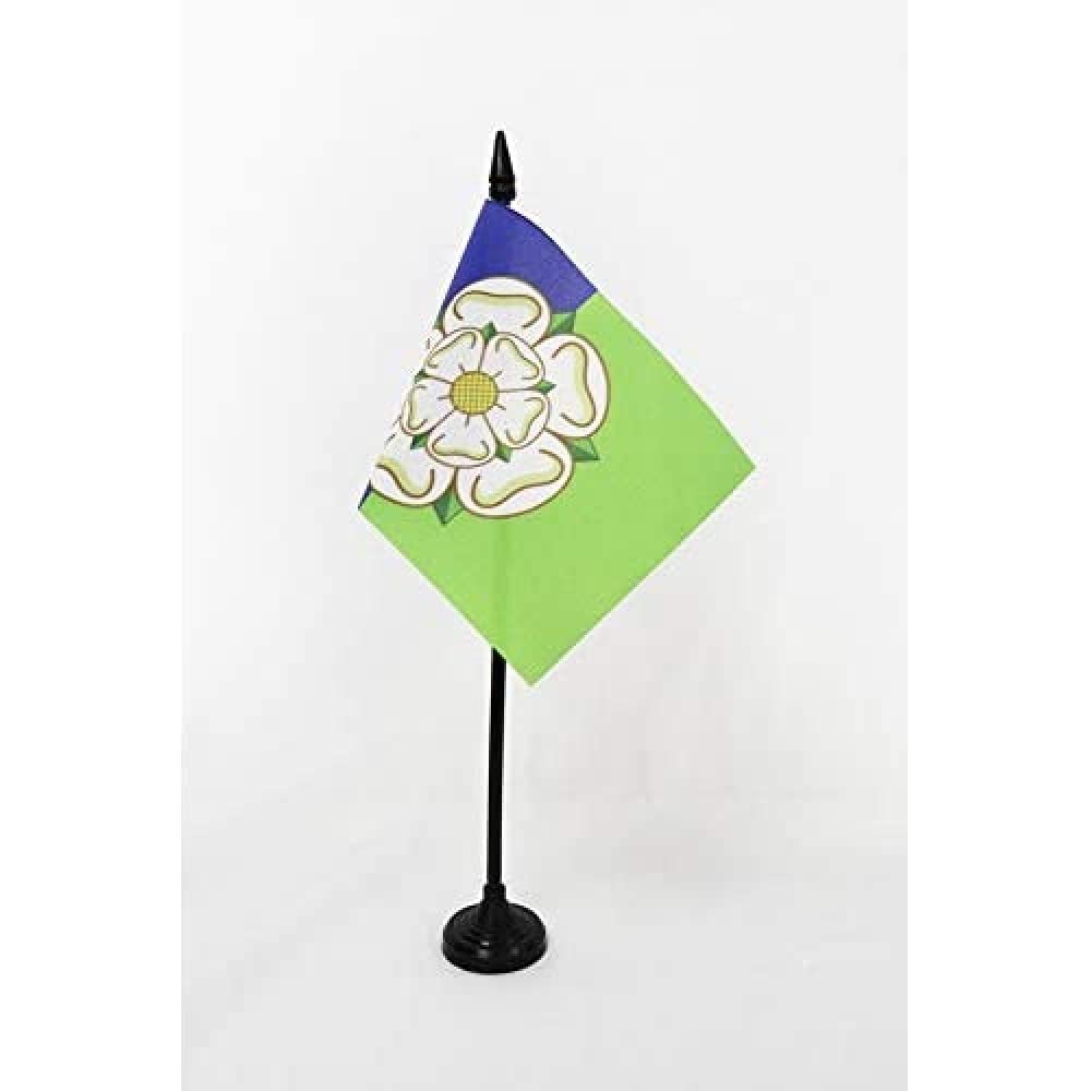 AZ FLAG, East Riding of Yorkshire county Table Flag 4'' x 6''