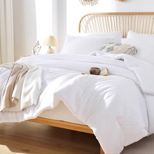 Image of ROSGONIA Oversized Queen Comforter White, 3pcs (1 Comforter & 2 Pillowcases) Lightweight Oversized Queen Comforter Sets Bedding Blanket Quilts