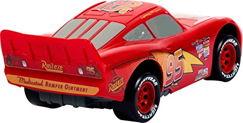 Image of Mattel Disney Pixar Cars Moving Moments Lightning McQueen - Toy Car with Movable Facial Expressions, Large Format, for Children from 4 Years, HPH64 | 7 inch long toy car with facial expressions including eye & mouth movements