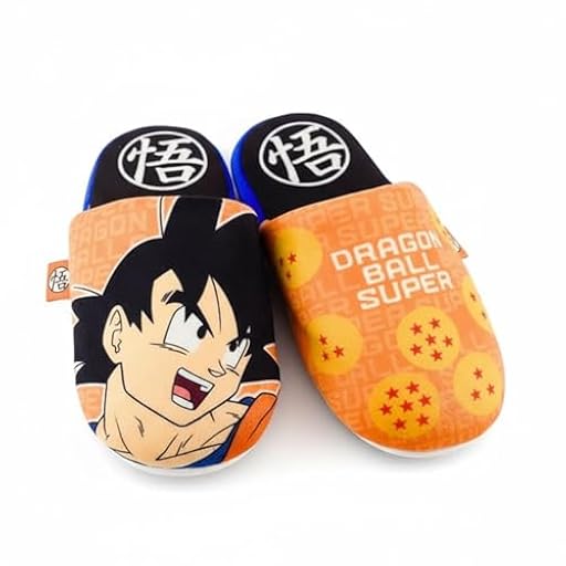 Dragon Ball Z Zapatillas de Estar por Casa para Niños, Goku Pantuflas para Adolescentes, Talla EU 28/29 | Ya disponible en tu tienda friki favorita! En mundofriki.es!