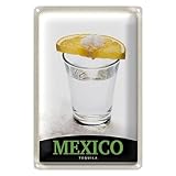 Plongez dans le monde vivant du Mexique avec cette élégante plaque en tôle. Un verre à shot Tequila, couronné d'une tranche de citron juteuse, vous invite à savourer. Parfait pour votre cuisine ou bar, il apporte l'esprit de la Fiesta directement à votre maison. Une touche d'exotisme et d'aventure qui égayera n'importe quelle pièce et ravira vos invités.