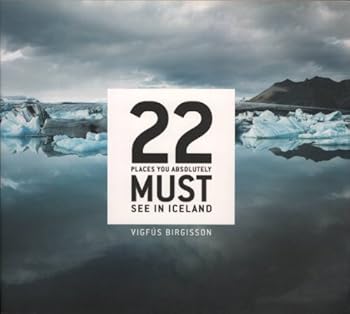 Paperback 22 Places You Absolutely Must See In Iceland Book