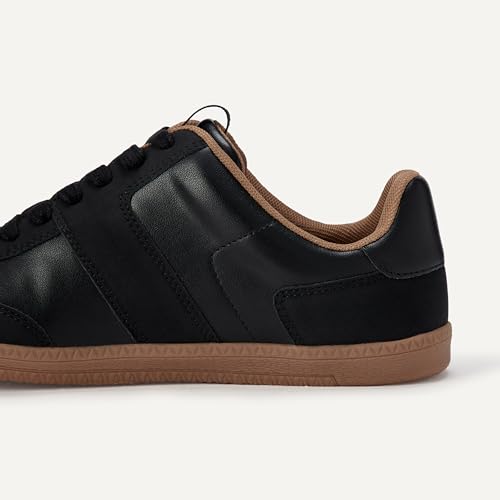 Image of Amazon Essentials Women's Low Top Retro Sneaker with Padded Collar