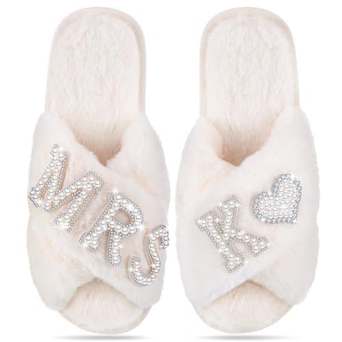 Mrs Pearl Bride Slippers - Personalized Wedding Slippers for Bride - Bridal Shower Gift (Letter K)