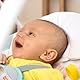 Bright Starts Whimsical Wild automatische Babyschaukel, zusammenklappbar, mit 6 Melodien und 2 Spielzeugen