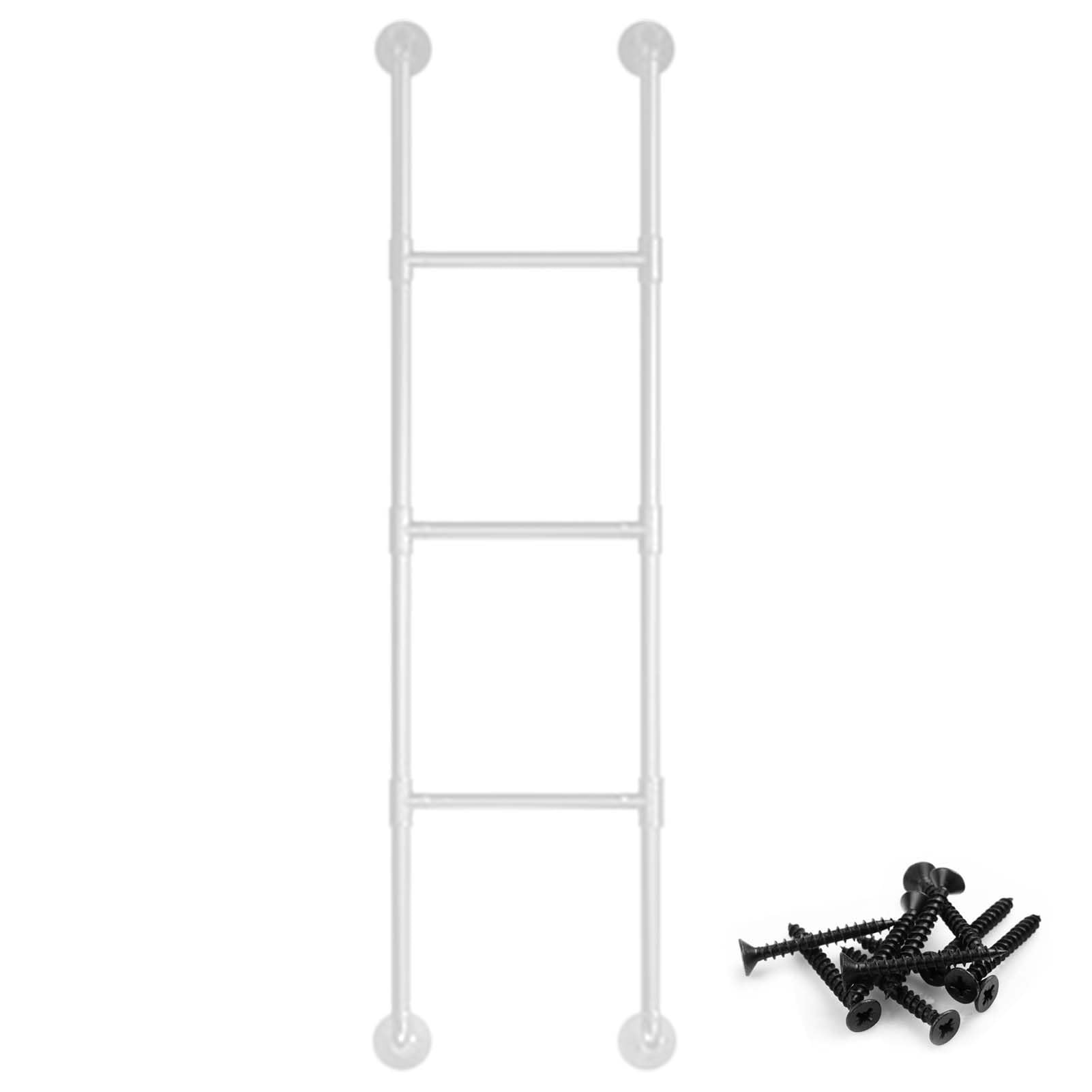 Escalera de ático montada en la pared para solucionar la falta de espacio en casa