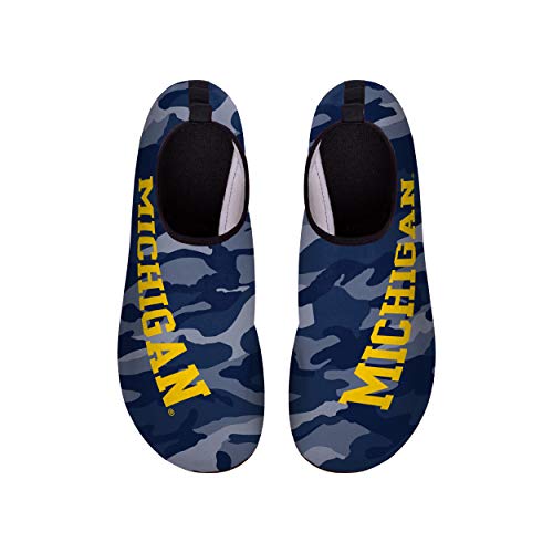 Image of FOCO Men's NCAA & NFL Team Camo Water Shoe