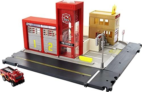 Matchbox Cars Playset with 1 Matchbox 1:64 Scale Toy Firetruck, Lights and Sounds, Moving Parts, Fire Station Rescue Set