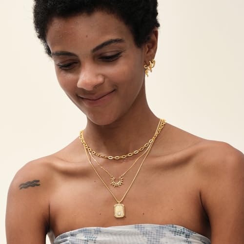 MEVECCO Dainty Gold Sun Moon Necklace for Women 18k Gold Plated Moon and Sun necklace Pendent Necklace Cubic Zircon Minimalist Handmade Necklace for Jewelry Gifts2