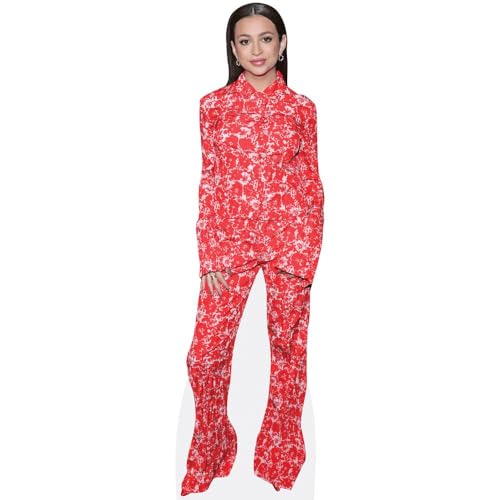 Josie Totah (Red Suit) Pappaufsteller mini für 24,97 EUR bei amazon.de Bild: Josie Totah (Red Suit) Pappaufsteller mini für 24,97 EUR bei amazon.de