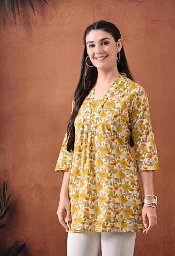 Image of Amazon Brand - Tavasya Women Ethnic Printed V-Neck Cotton Short A-line Kurta | Stylish Casual Everyday Office Top | 3 /4th Sleeve | Regular Fit