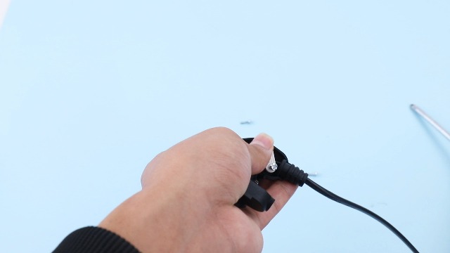 2 Stück Eurostecker 250V 16A IP44 - Schutzkontakt Stecker Für 8-10mm Kabel