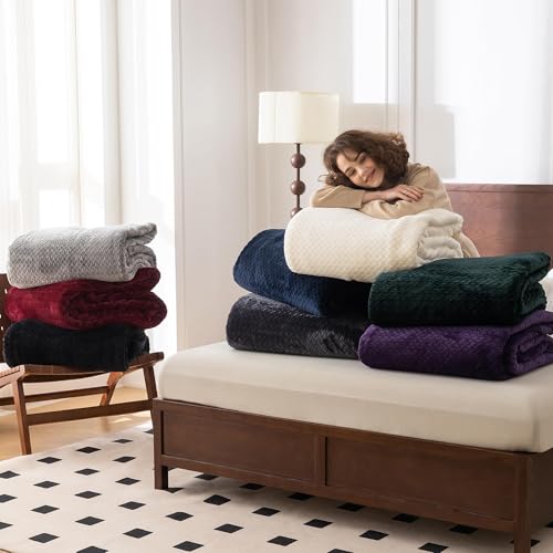 Oversized King Fleece Blanket 120x138 Inches, Seamless Soft Cozy 3D Jacquard Flannel Blanket 10'x11.5' Extra Large for Bed, Sofa, Couch, Travel & Camping, California King Throw, Dark Grey Leaf