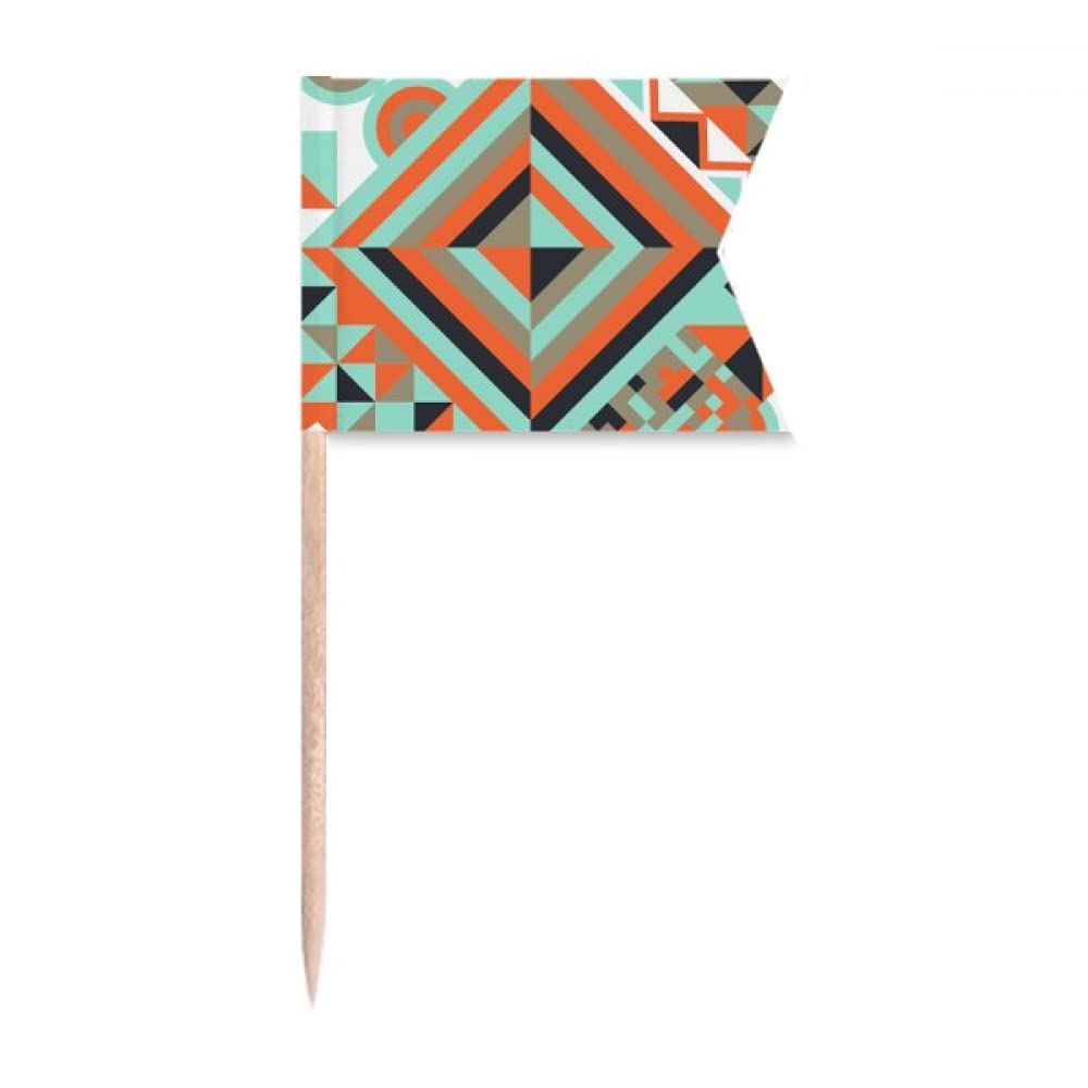 Gâteau de fête géométrique avec plaque de fromage marquée green rhombus