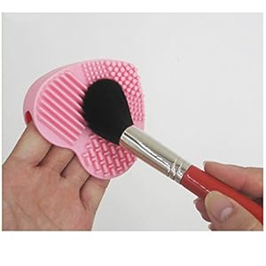 AKOAK Makeup Brush Cleaner Heart Shaped Silicone Multi Texture Surface Cosmetic Brushes Cleaning Necessary Tools Washing Brushegg (1pc,Pink)