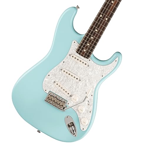 Fender Cory Wong Stratocaster RW Limited Edition Daphne Blue – Guitare Électrique Signature - Les Beatles, Paul McCartney, John Lennon, RIngo Starr, George Harrison Fender Cory Wong Stratocaster RW Limited Edition Daphne Blue - Guitare Électrique Signature