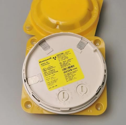 1PCS TC807B1000 Detector TC807B1000