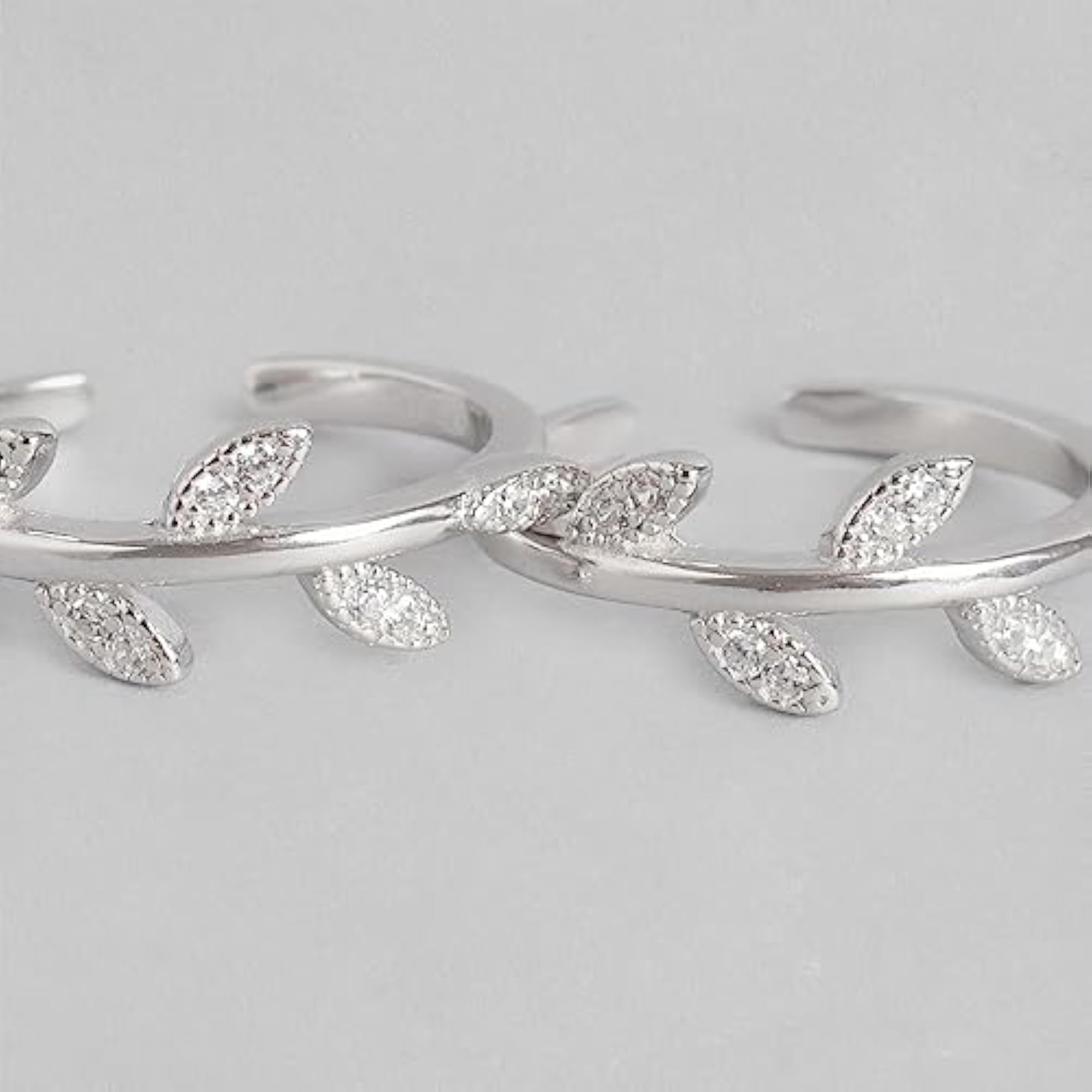 Women's 925 Sterling Silver Leaf CZ Studded Toe Ring