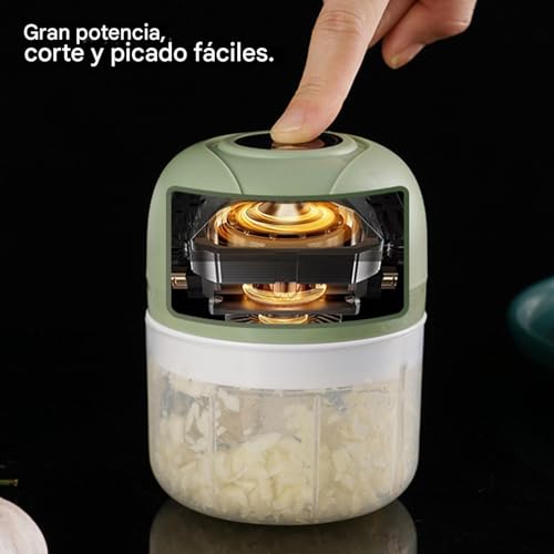 Couper le gingembre et les fruits facilement avec ce hacheur électrique mini