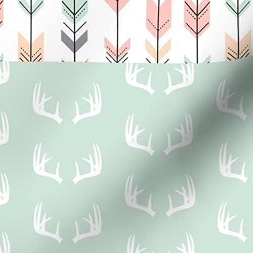 Miniatura 6 de The Yard - Tela con diseño de flores y lunares