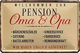 WOGEKA ART Retro Blechschild Willkommen in der Pension Oma und Opa als Geschenk-Idee 20 x 30 cm Vintage-Deko-Schild aus Metall 1682