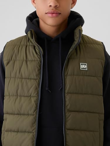 GAP Men's Logo Lightweight Puffer Vest4