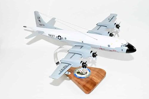 Miniatura 4 de VP-24 Batmen 1969 Modelo P-3B, modelo a escala de caoba