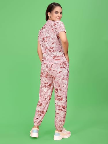 Image of woman Tracksuit for causal wear