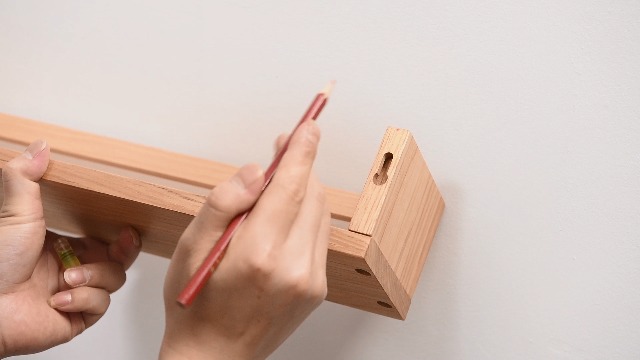 Zwevend eiken boomstam bureaublad 40cm diep - Zwevende wandplanken op