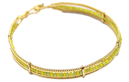 Mano de Orula 18u00a0K chapado en oro 2u00a03/4u00a0pulgadasu00a0u0096u00a0Mano de Orula verde y amarillo 7u00a0mm brazalete