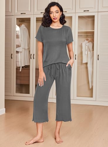 Image of Ekouaer 2 Pack: Women's Pajamas Set Short Sleeve Sleepwear Capri Pants Pjs Soft Loungewear with Pockets