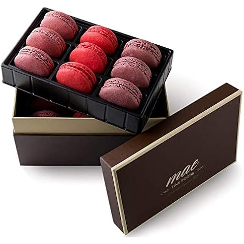 18 Berry Macarons Cover