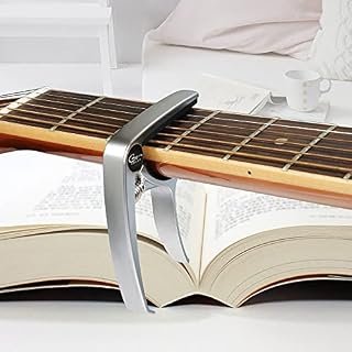 Hricane Capodastre pour guitare acoustique à changement rapide avec 3 médiators - Les Beatles, Paul McCartney, John Lennon, RIngo Starr, George Harrison Hricane Capodastre pour guitare acoustique à changement rapide avec 3 médiators – Image 4