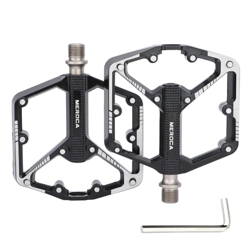 Antiscivolo e durevole: la superficie è dotata di chiodi antiscivolo e la superficie rotonda non danneggia le scarpe, fornendo un supporto stabile alla pedalata anche in condizioni stradali piovose o fangose; il design a 3 cuscinetti garantisce che i pedali rimangano stabili durante la guida ad alta velocità, riducendo l'attrito, prolungando la durata e migliorando la sicurezza di guida.
