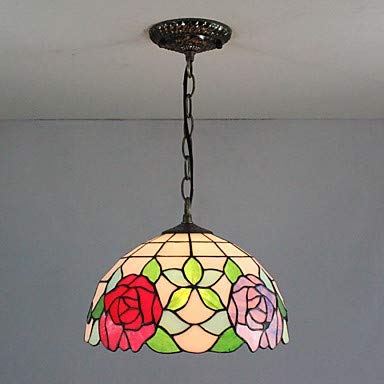 Lustre créatif Tiffany multi-shades pour illuminer chaleureusement votre salon