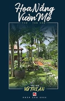 Paperback Hoa Nắng Vườn Mơ (softcover - color) [Vietnamese] Book