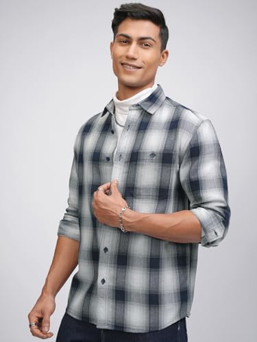 Image of Highlander Men's Solid Relaxed Fit Shirt