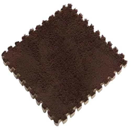 Tapis puzzle en mousse douce pour isoler un sol froid et dur de salon