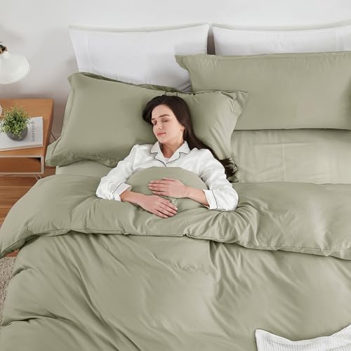 Image of Hearth & Harbor Light Sage Duvet Cover with Fitted Sheet Full Size | 4 Piece Soft Double Brushed Bedding Set, Button Closure, 1 Duvet Cover 80x90 Inches, 1 Fitted Sheet, 2 Pillow Shams