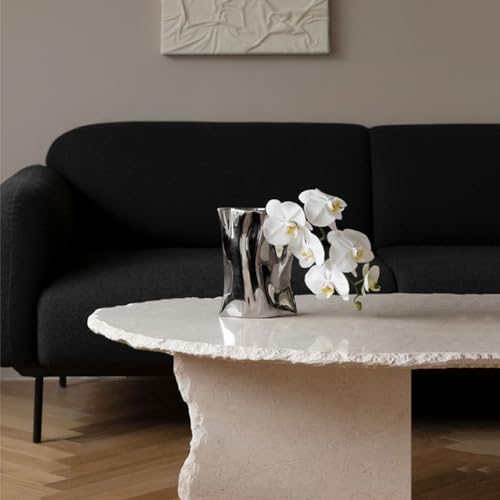 Vase en céramique plaqué pour sublimer une décoration de salon triste