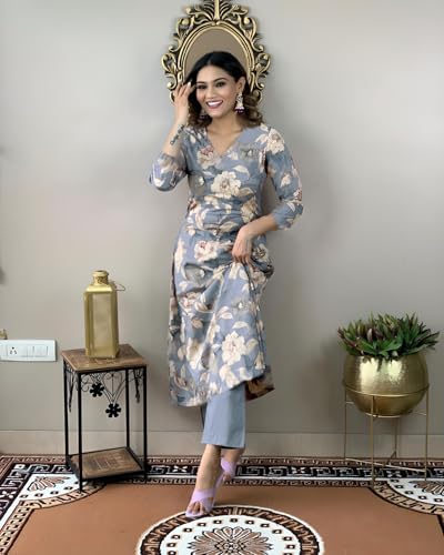 Image of GoSriKi Women's Cotton Blend Printed Kurta with Pant