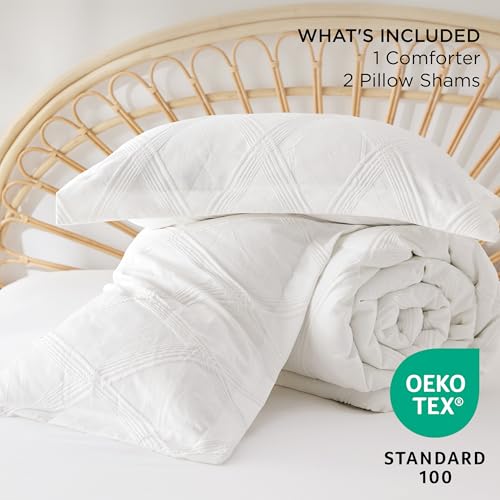 Image of Bedsure Jacquard Comforter Set Queen Size - White Boho Bedding Comforter Set, 3 Pieces Tufted Bed Set, 1 Diamond Textured Comforter with 2 Pillow Shams for All Season