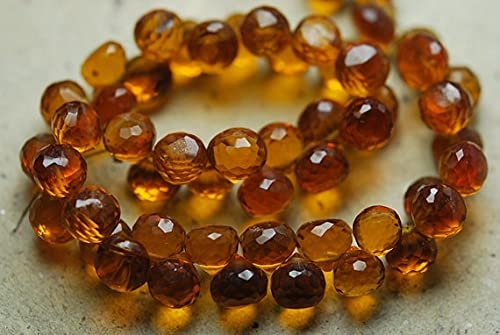 Citrine dorée en briolette facettée pour illuminer vos bijoux d'été faits main